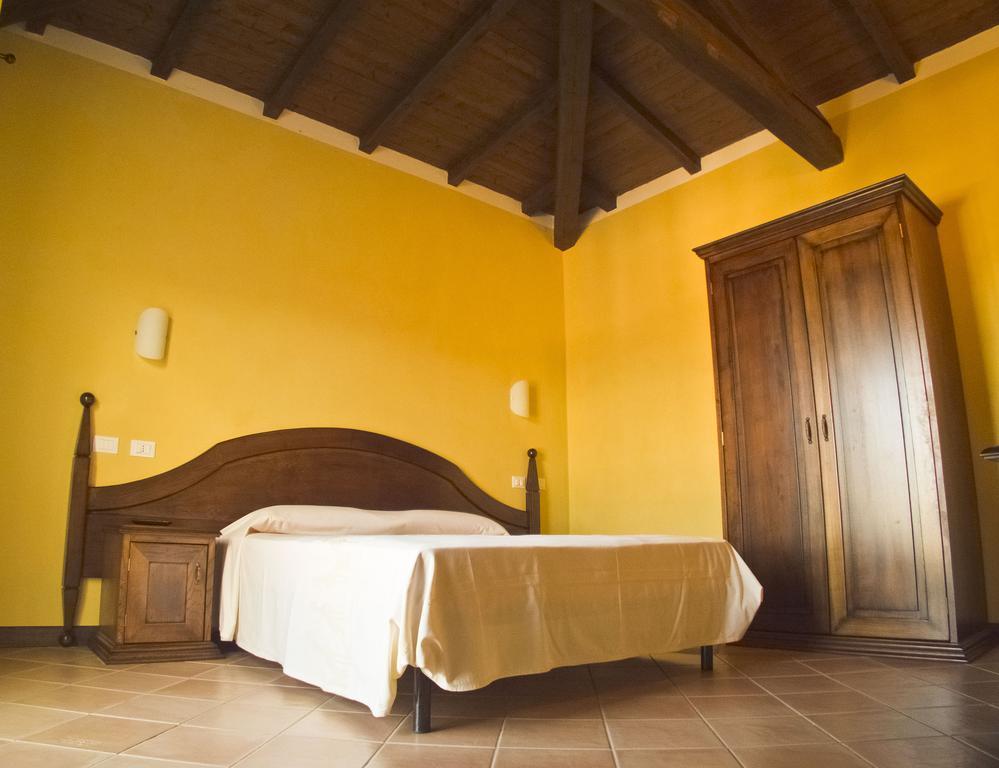 Tenuta Su Vrau โปซาดา ภายนอก รูปภาพ